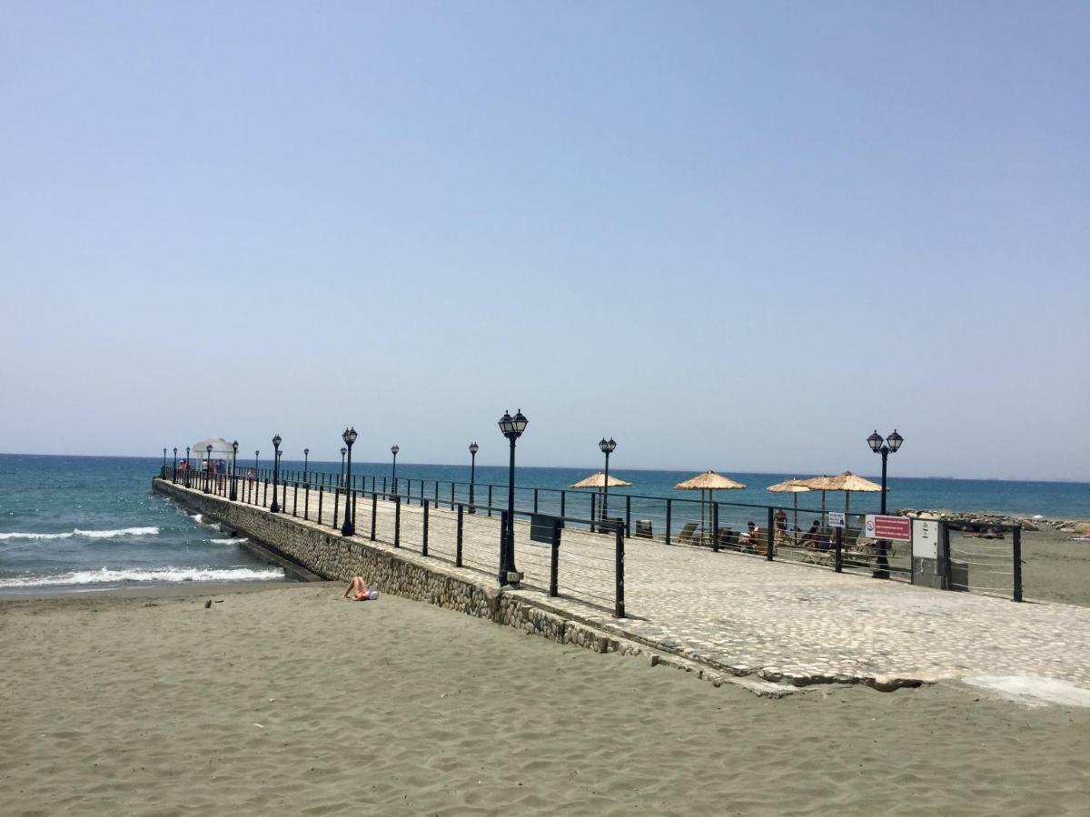 Modern Seaview Beach Studio Лімасол Екстер'єр фото